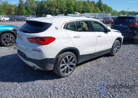 2018 BMW X2 xDrive28I z USA, uszkodzony, nr VIN WBXYJ5C3XJEF75929